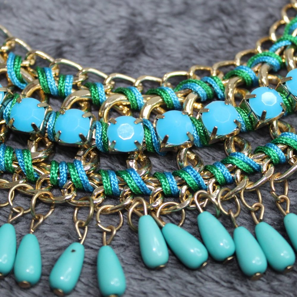 statement necklace - Picture 4 of 4
